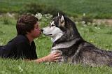 ENFANT ET CHIEN 335